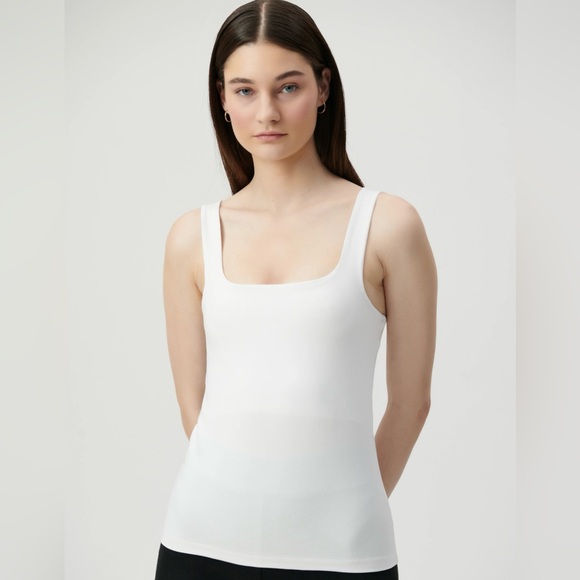 Mustt Have Bettie Tank Top. - Picture 2 of 4